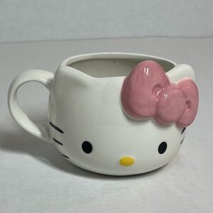 20 oz “Hello Kitty” mug